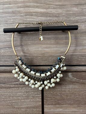 Zara pearl statement necklace